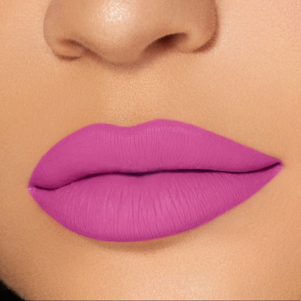 Kylie Cosmetics June Bug Matte LipKit